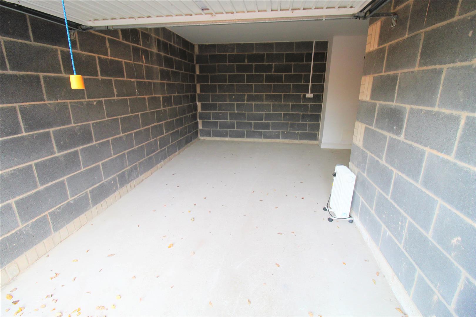 Minton Grove, Baddeley Green, Stoke-On-Trent